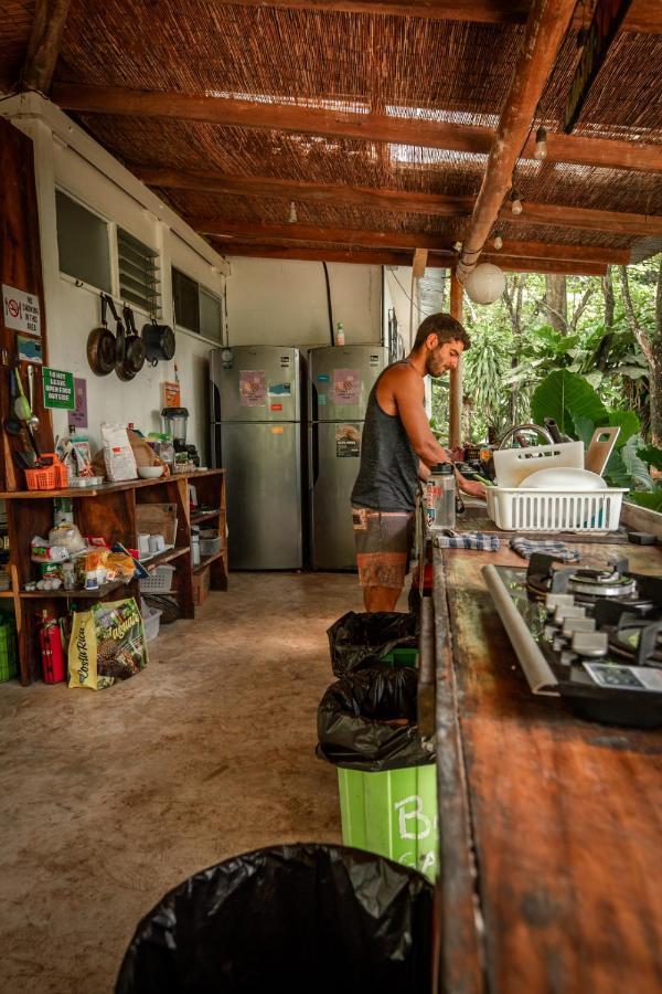 Akih Pods Hostel Playa Santa Teresa  Экстерьер фото