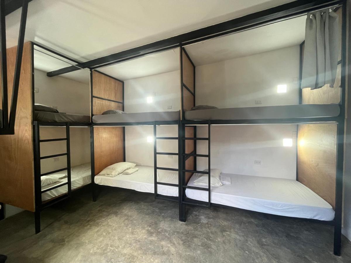 Akih Pods Hostel Playa Santa Teresa  Экстерьер фото