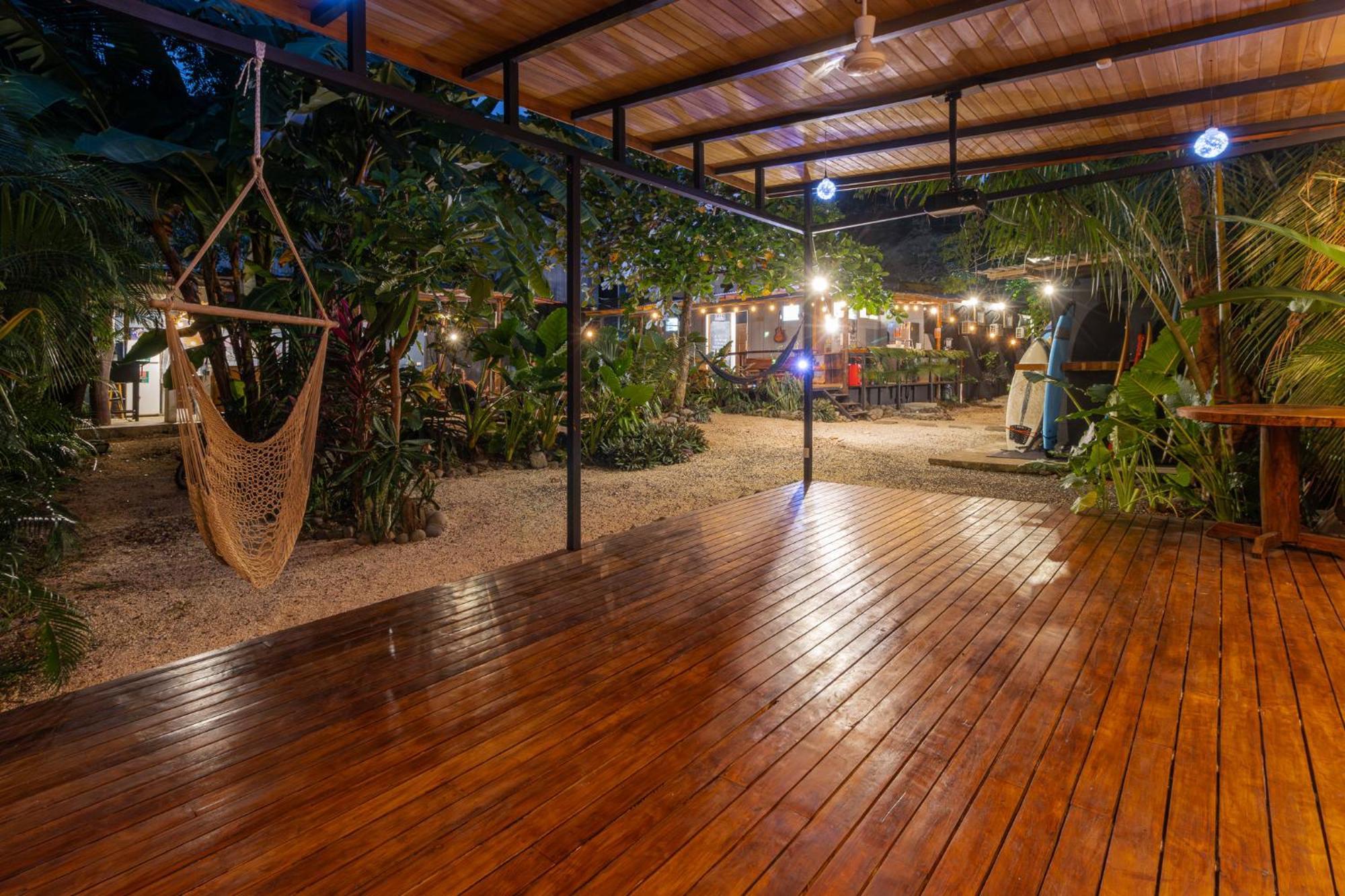 Akih Pods Hostel Playa Santa Teresa  Экстерьер фото
