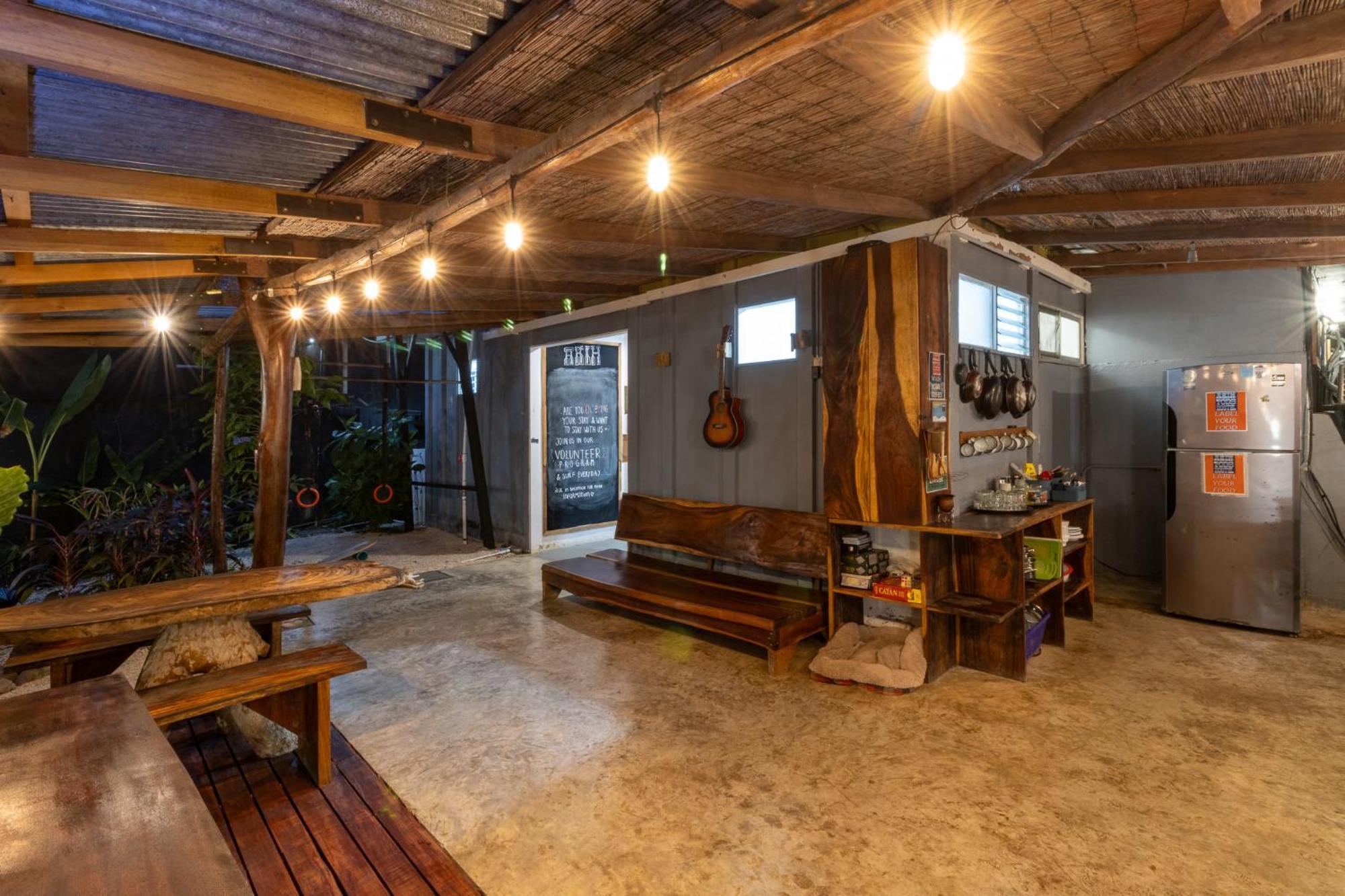Akih Pods Hostel Playa Santa Teresa  Экстерьер фото