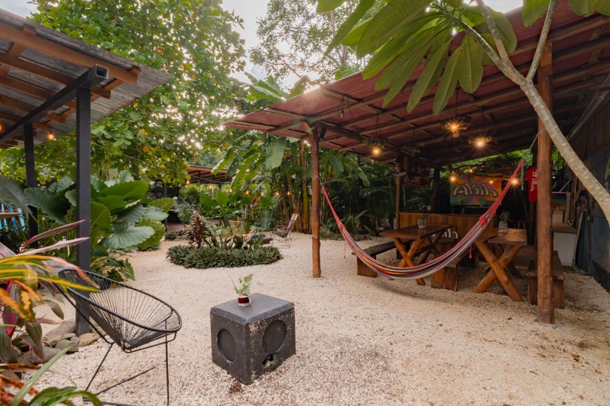 Akih Pods Hostel Playa Santa Teresa  Экстерьер фото