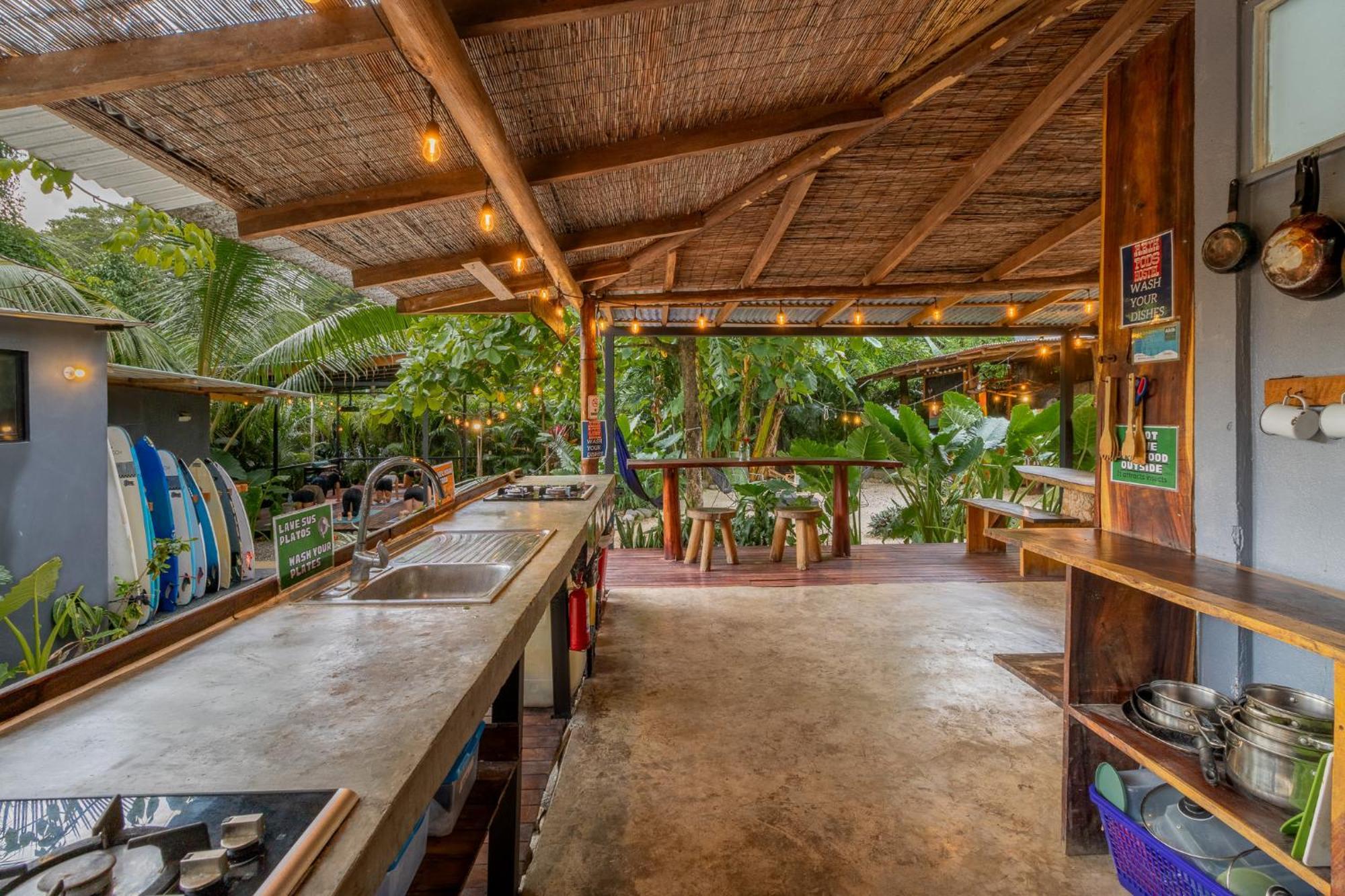 Akih Pods Hostel Playa Santa Teresa  Экстерьер фото