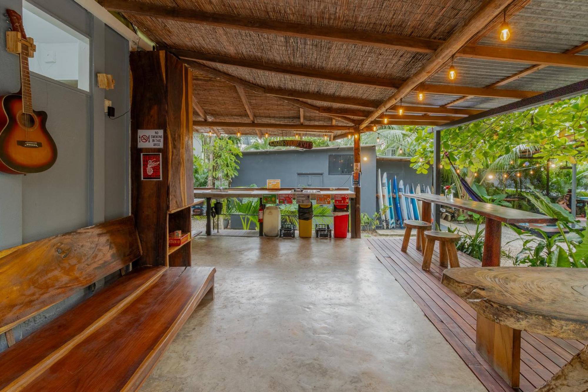 Akih Pods Hostel Playa Santa Teresa  Экстерьер фото