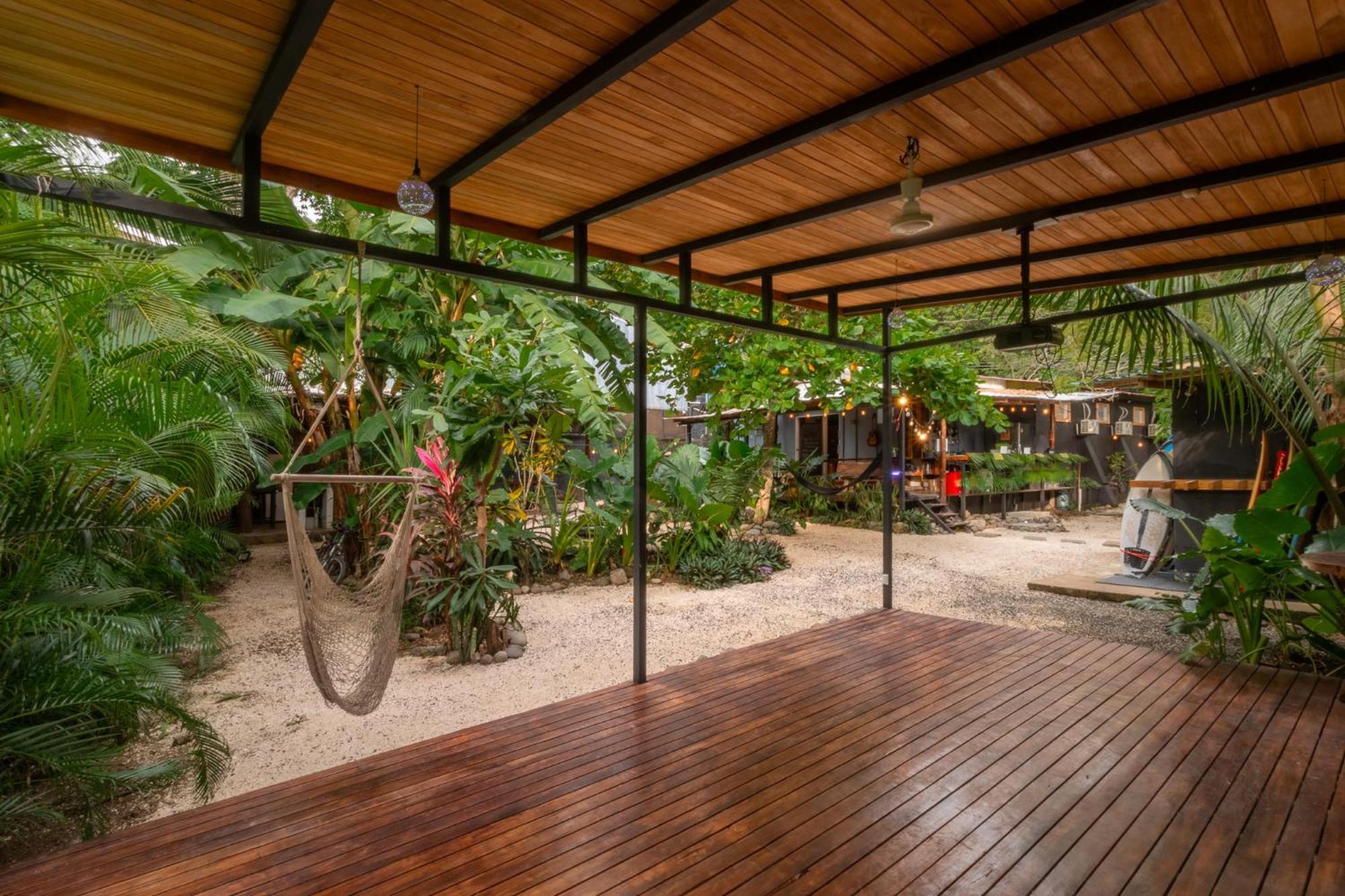 Akih Pods Hostel Playa Santa Teresa  Экстерьер фото