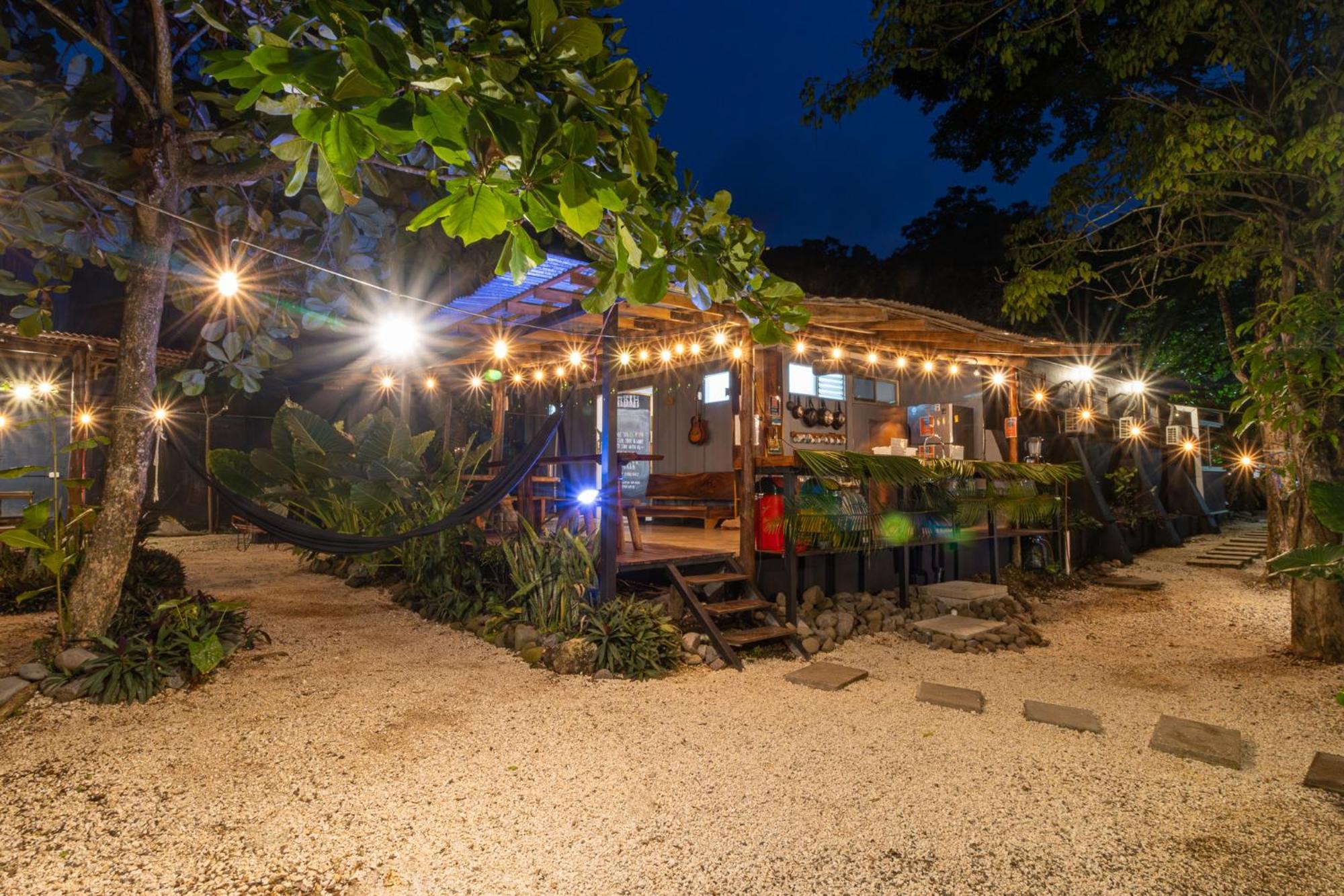 Akih Pods Hostel Playa Santa Teresa  Экстерьер фото