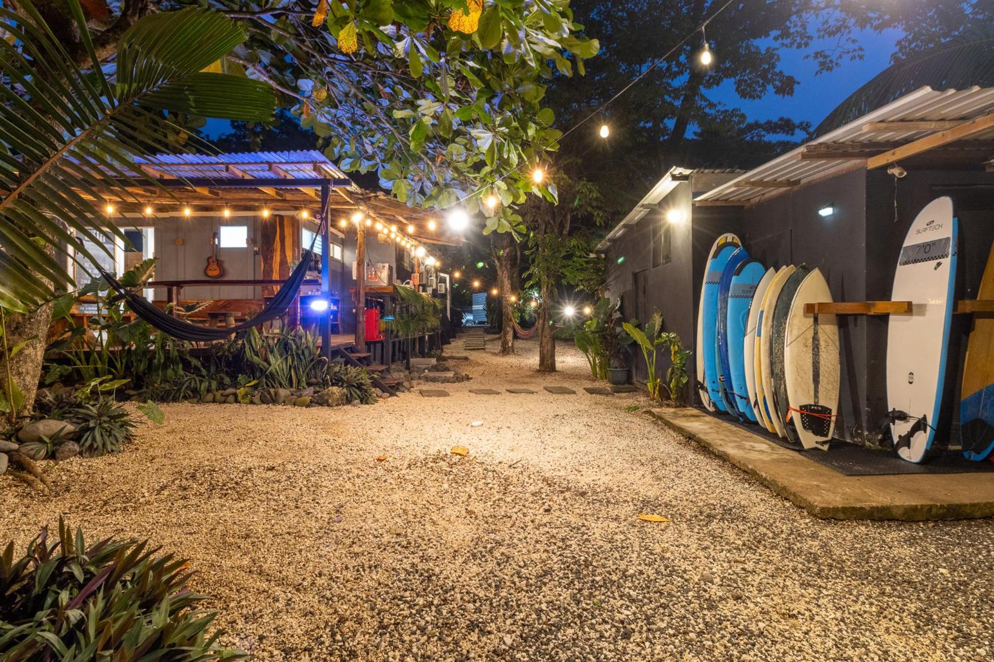 Akih Pods Hostel Playa Santa Teresa  Экстерьер фото